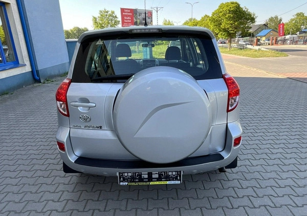 Toyota RAV4 cena 31900 przebieg: 159000, rok produkcji 2006 z Wałbrzych małe 154
